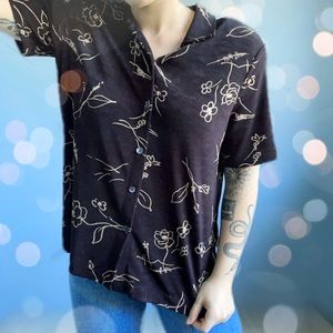 Embroidered Floral Ronni Nicole 80s Top!